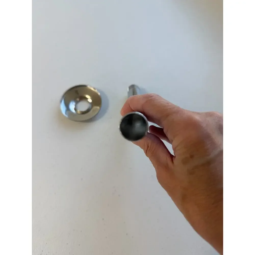 8-inch Wall Mounted Chrome Shower Arm and Flange 1/2